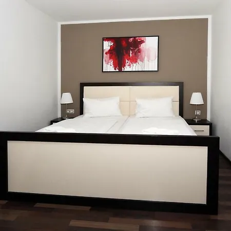 Garni Hotel 4*